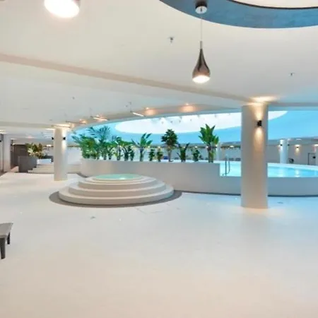 Hanza Tower Deluxe Spa & Sauna & Pool & Jacuzzi Apartment Szczecin